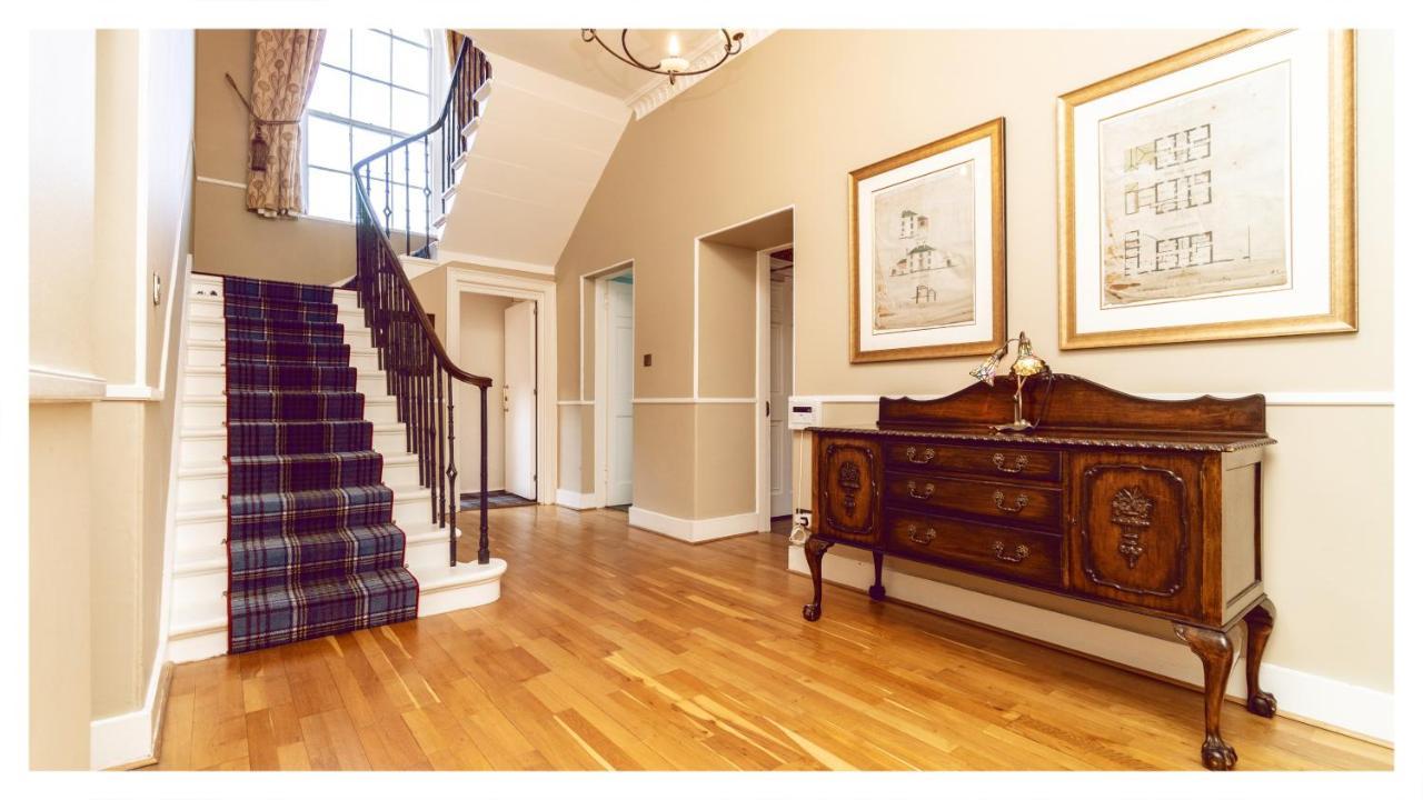 A Luxurious Masterpiece Steps From Stirling Villa Eksteriør billede